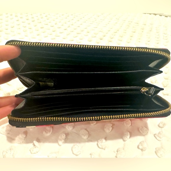 Kate Spade wallet - Picture 3 of 3